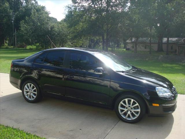 Volkswagen Jetta 2010 photo 1