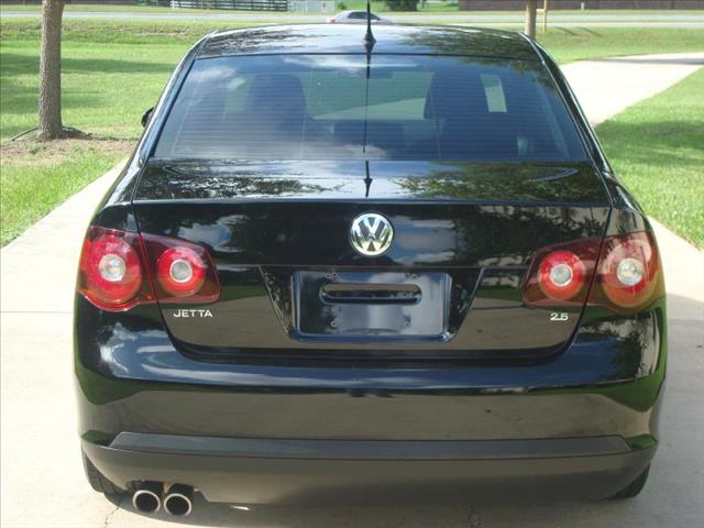 Volkswagen Jetta 2010 photo 2