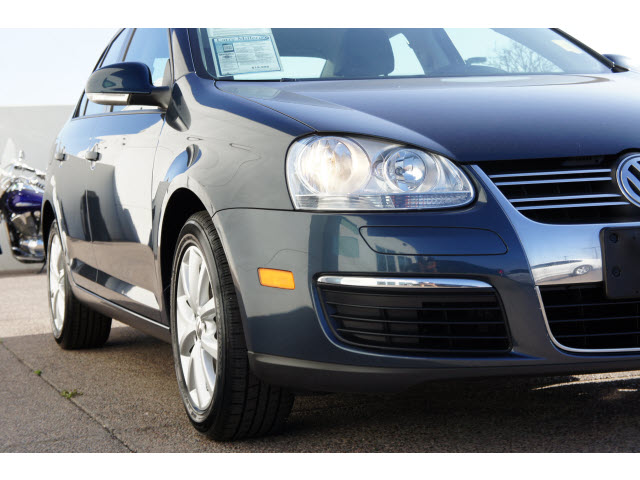 Volkswagen Jetta 2010 photo 3