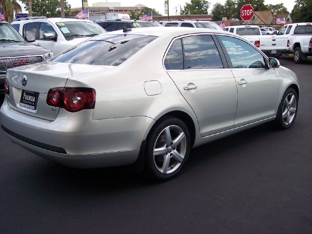 Volkswagen Jetta CD With MP3 Sedan