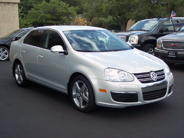 Volkswagen Jetta 2010 photo 2