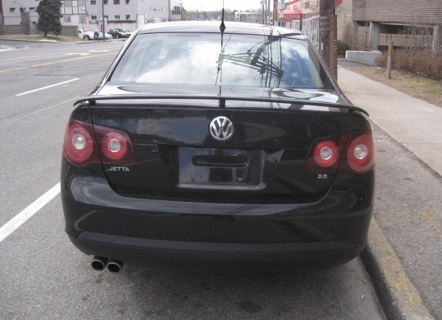 Volkswagen Jetta 2010 photo 4