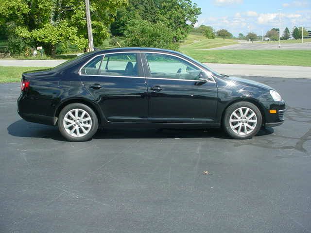 Volkswagen Jetta 2010 photo 1