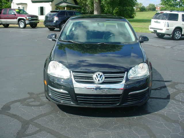 Volkswagen Jetta 2010 photo 3