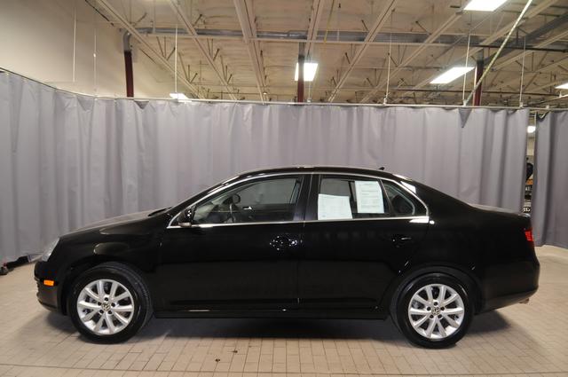 Volkswagen Jetta 2010 photo 2