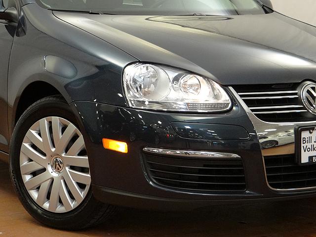 Volkswagen Jetta 2010 photo 1