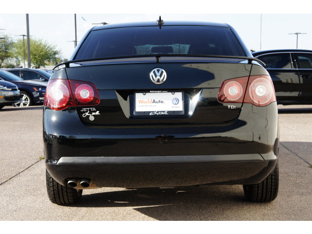 Volkswagen Jetta 2010 photo 1