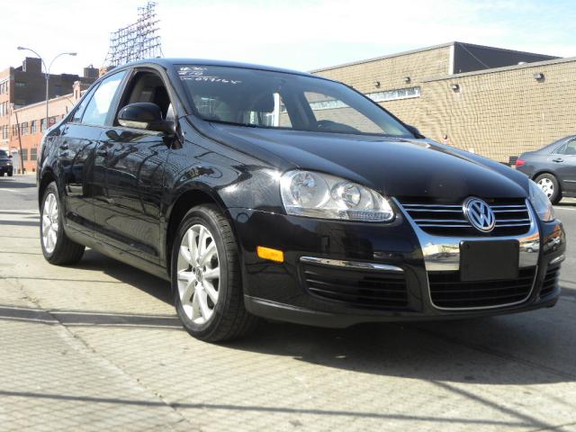 Volkswagen Jetta 2010 photo 2