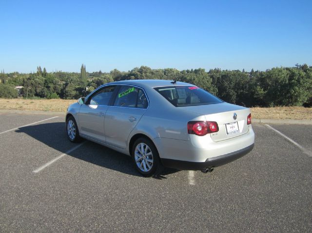 Volkswagen Jetta 2010 photo 1