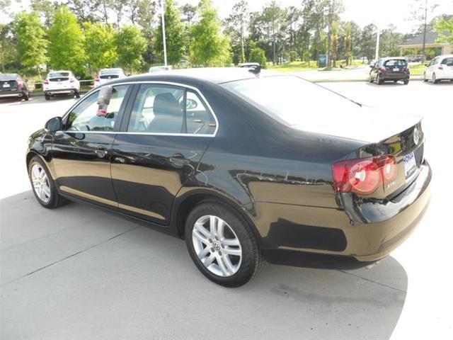 Volkswagen Jetta 2010 photo 4