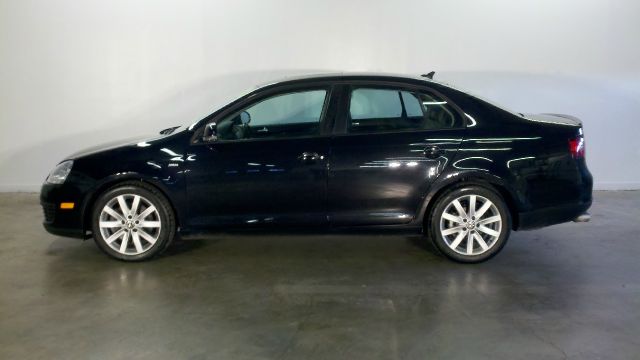 Volkswagen Jetta 2010 photo 1