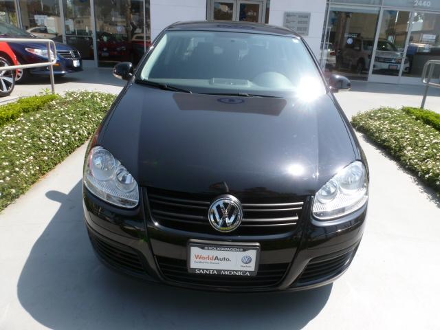 Volkswagen Jetta 2010 photo 4