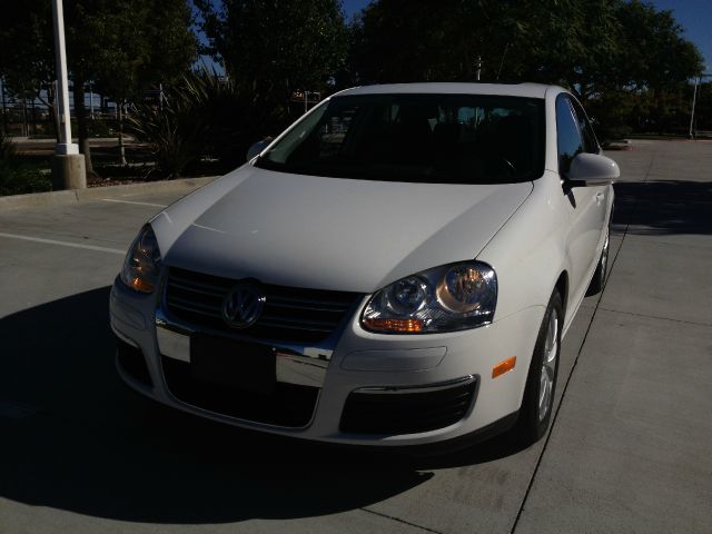 Volkswagen Jetta 2010 photo 2