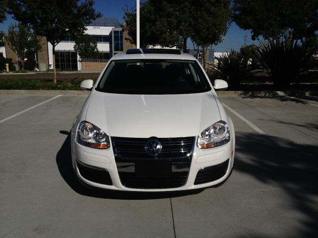 Volkswagen Jetta 2010 photo 4