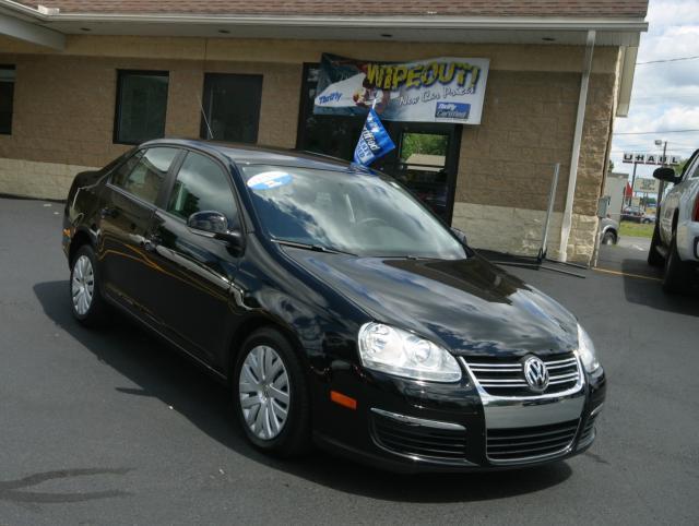 Volkswagen Jetta XR Sedan