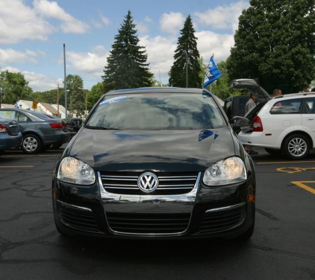 Volkswagen Jetta 2010 photo 2