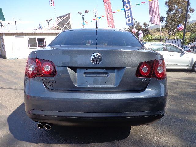 Volkswagen Jetta 2010 photo 1