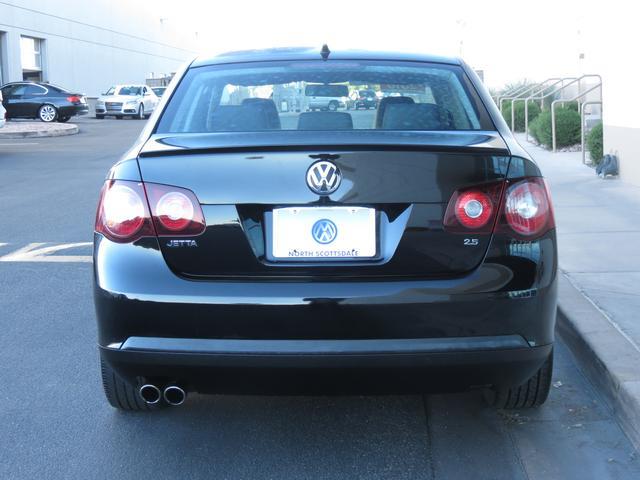 Volkswagen Jetta 2010 photo 4