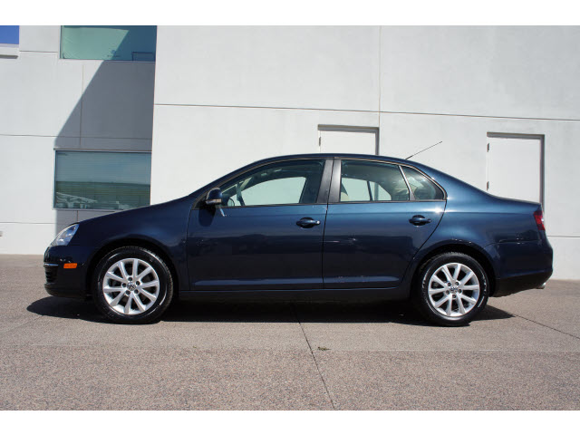 Volkswagen Jetta 2010 photo 1