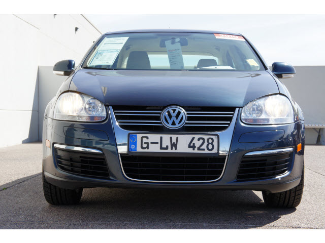 Volkswagen Jetta 2010 photo 3