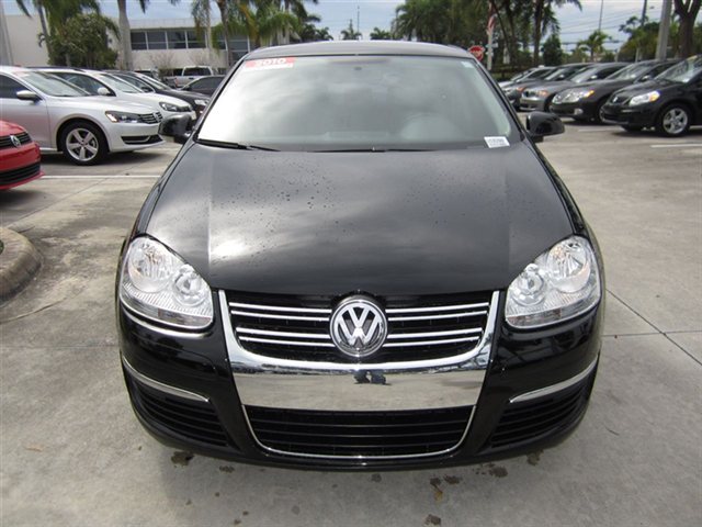 Volkswagen Jetta 2010 photo 2