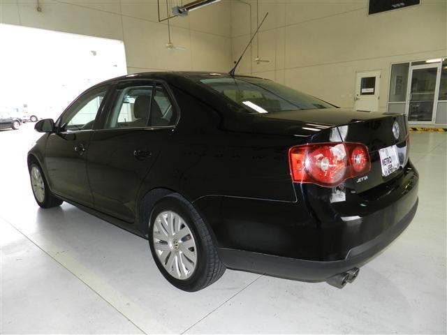 Volkswagen Jetta 2010 photo 1