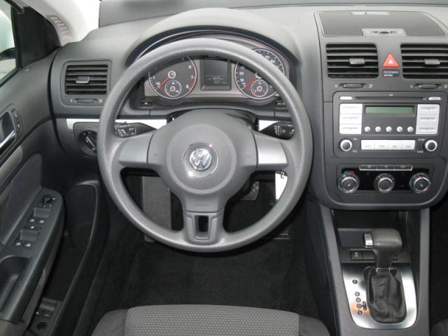 Volkswagen Jetta 2010 photo 5