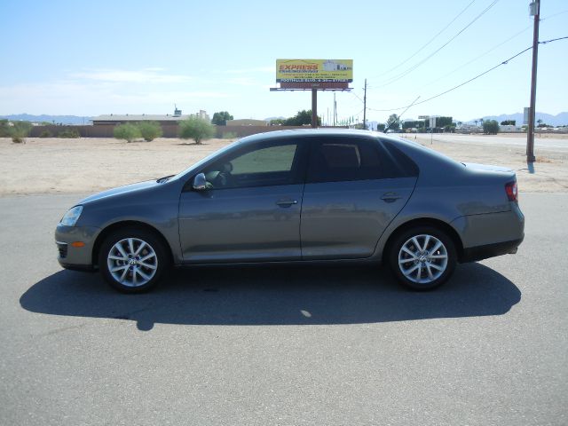 Volkswagen Jetta 2010 photo 4