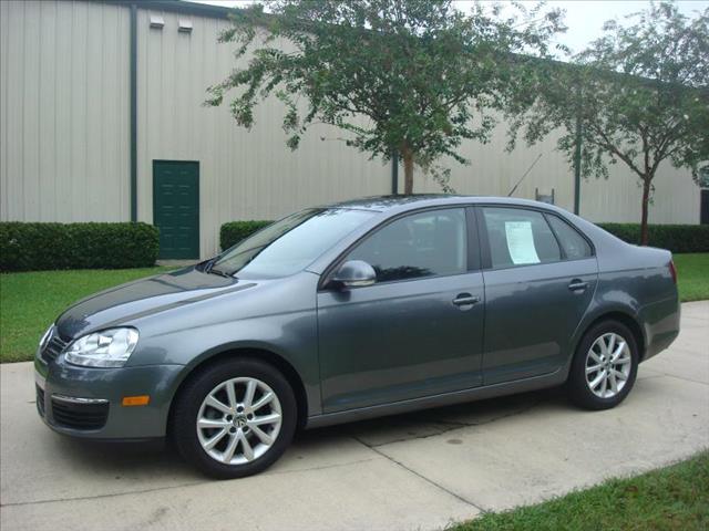 Volkswagen Jetta 2010 photo 2