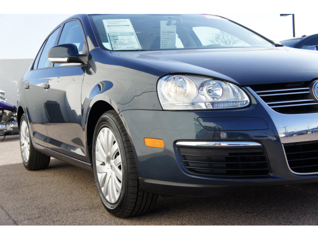 Volkswagen Jetta 2010 photo 2