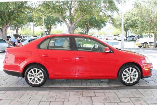 Volkswagen Jetta 2010 photo 3