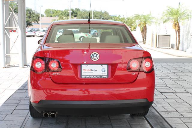 Volkswagen Jetta 2010 photo 4