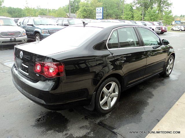 Volkswagen Jetta 2010 photo 16