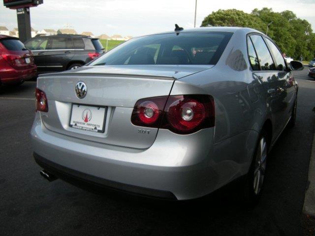 Volkswagen Jetta 2010 photo 13