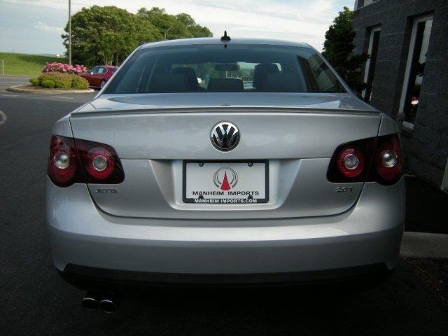 Volkswagen Jetta 2010 photo 4