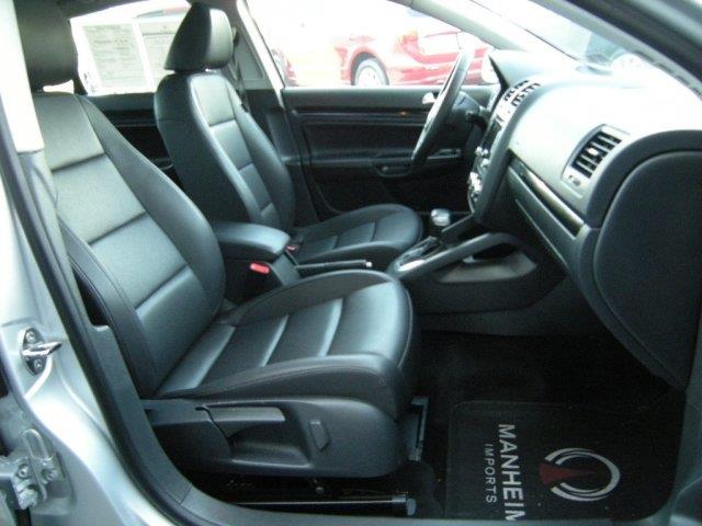 Volkswagen Jetta 2010 photo 8