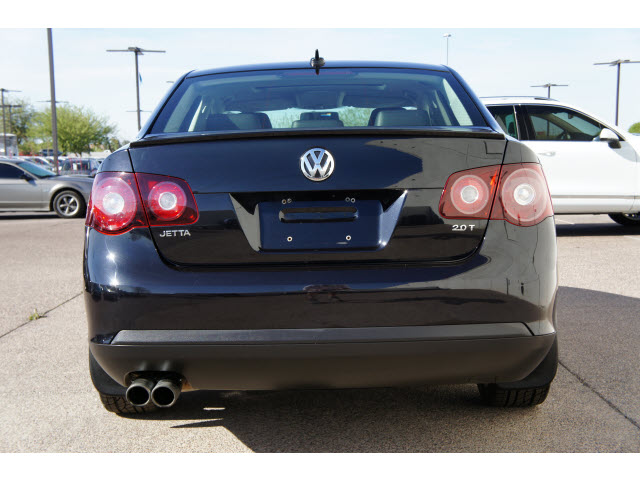 Volkswagen Jetta 2010 photo 2