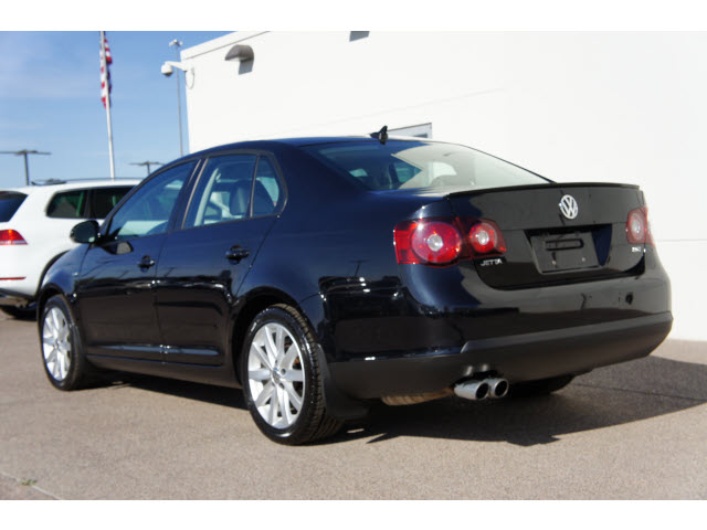 Volkswagen Jetta 2010 photo 3