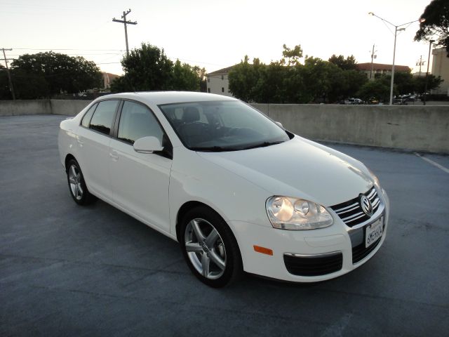 Volkswagen Jetta 2010 photo 3