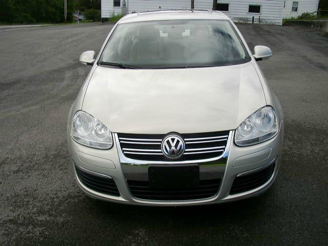 Volkswagen Jetta 2010 photo 2