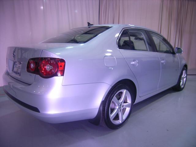 Volkswagen Jetta 2010 photo 4