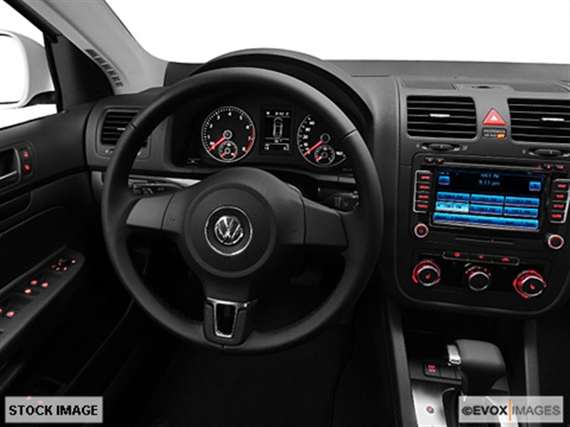 Volkswagen Jetta 2010 photo 2