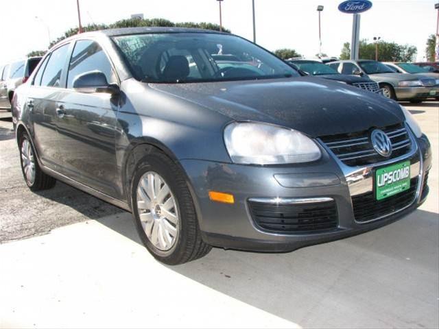 Volkswagen Jetta 2010 photo 2