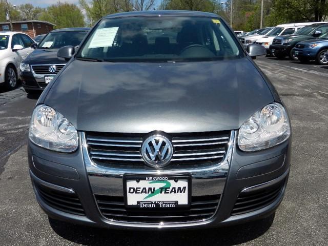 Volkswagen Jetta 2010 photo 1