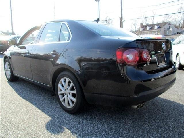 Volkswagen Jetta 2010 photo 4