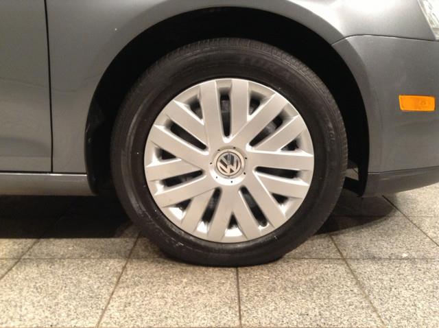 Volkswagen Jetta 2010 photo 1