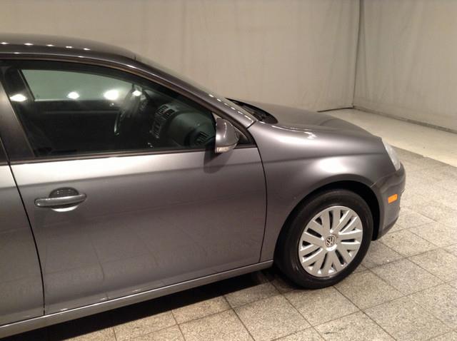 Volkswagen Jetta 2010 photo 16