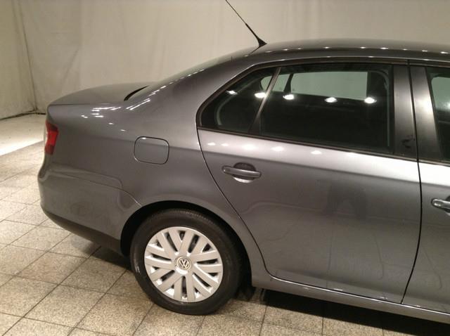 Volkswagen Jetta 2010 photo 17