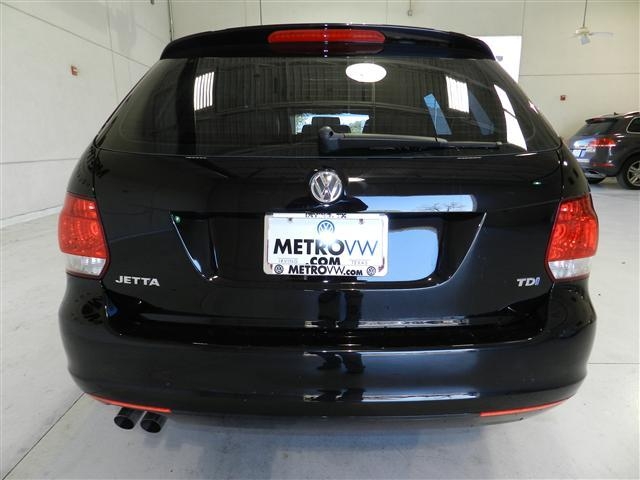 Volkswagen Jetta 2010 photo 1