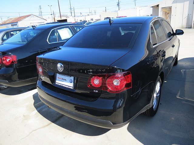 Volkswagen Jetta 2010 photo 4